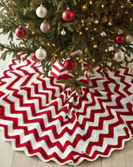 Chevron Pattern Tree Skirt