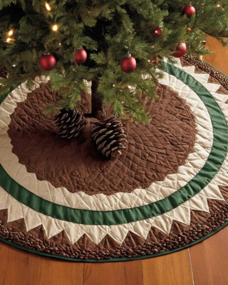 Pinecone Motif Skirt