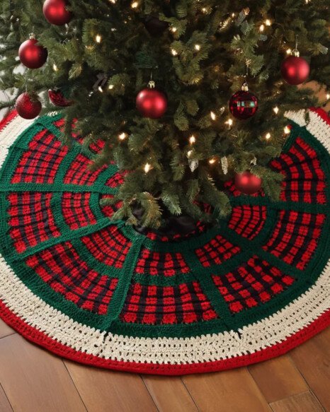 Plaid-Inspired Crochet Skirt