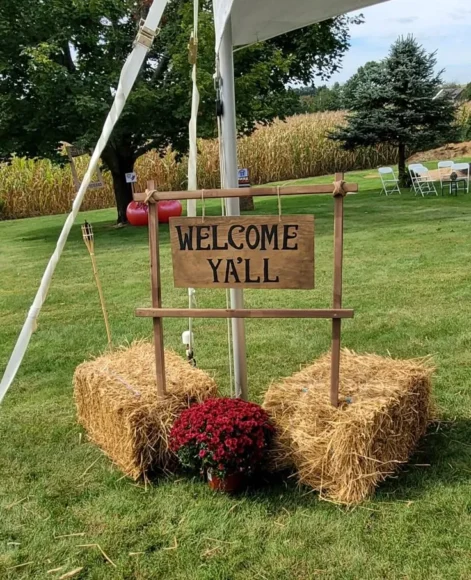 Western-Themed Welcome Sign